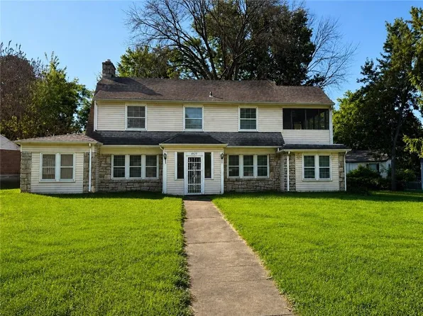 8525 Hiawatha Rd, Kansas City, MO 64114