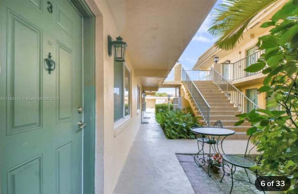 2300 SE 2nd St APT 11, Pompano Beach