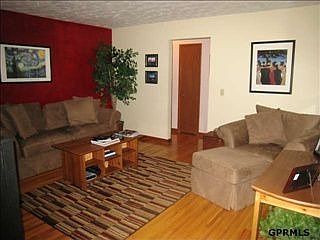 2nd image of 813 Smith Cir