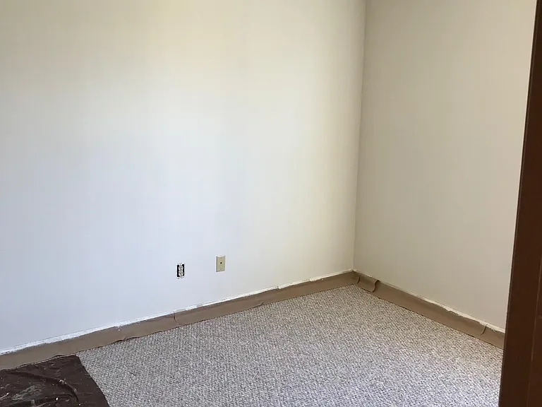 110 Phillips Ct — Photo 8