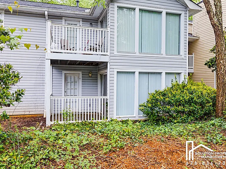 1808 Augusta Dr — Photo 17
