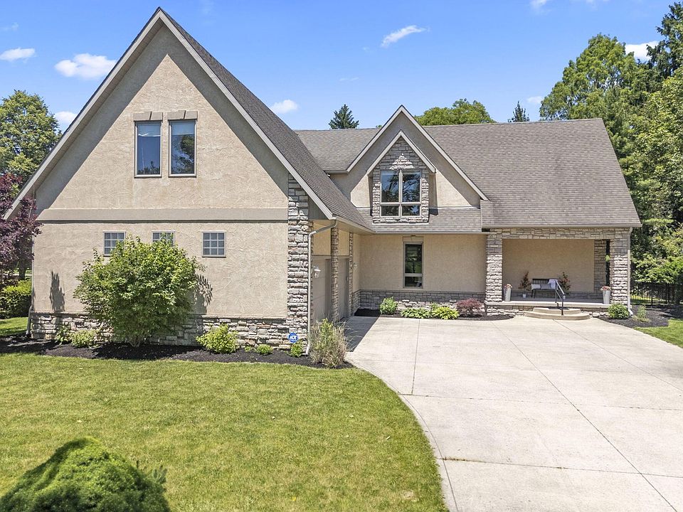 1st image of 979 Vernon Heights Blvd
