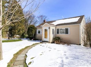 241 Westchester Ave, Thornwood, NY 10594