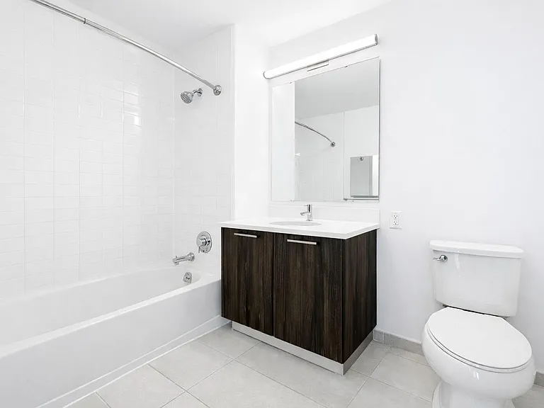 1524 Sheepshead Bay Rd #14H — Photo 7