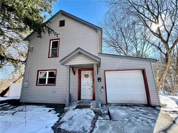 1117 W State St, New Castle, PA 16101