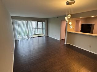 100 Winding Way UNIT E, Covington, KY 41011