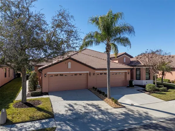 125 Shell Falls Dr, Apollo Beach, FL 33572