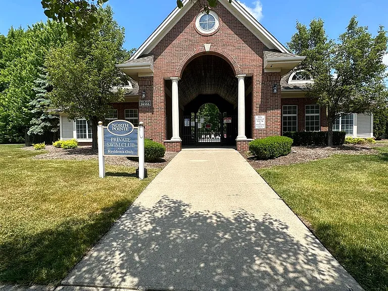 28289 S Pointe Ln — Photo 27