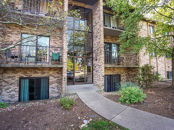 2nd image of 7217 Creekview Dr APT 4