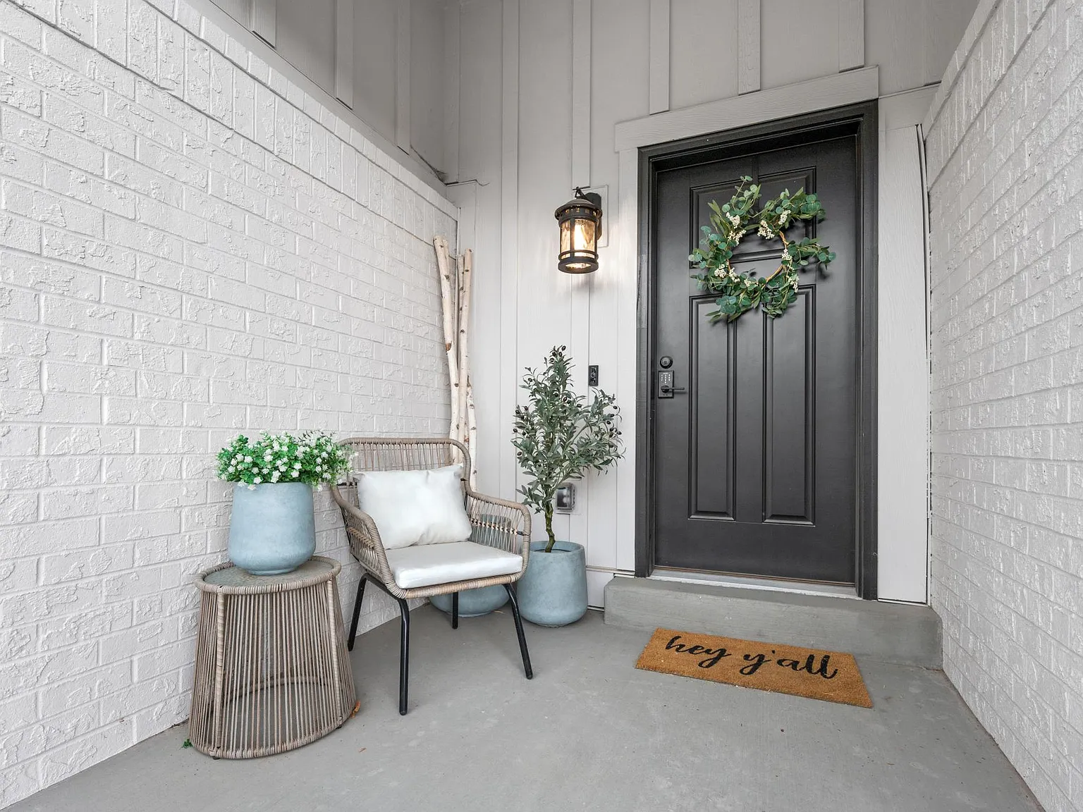 3 bed, 2.5 bath, 2212 sqft, $5,995 — Photo 2