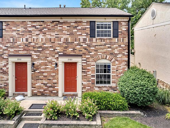 2nd image of 2585 Olde Hill Ct N