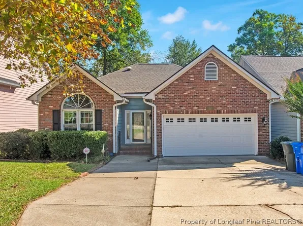1527 Dixon Dr, Fayetteville, NC 28305