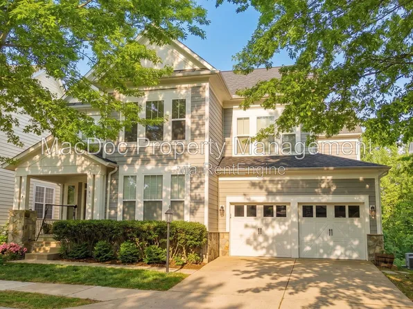 1404 Graham Dr, Fredericksburg, VA 22401