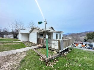 128 Carson St, Canton, NC 28716