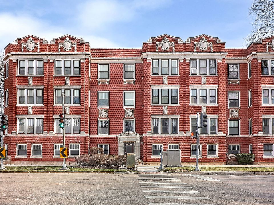 1st image of 402 S Lombard Ave #1