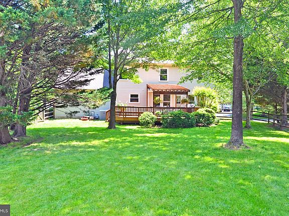 5th image of 15472 Waters Creek Dr
