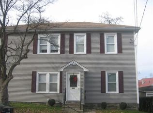 264 Barnaby St #1S, Fall River, MA 02720