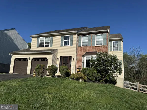 1105 Sun Valley Dr, Royersford, PA 19468