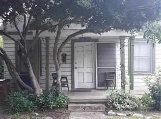 913 Gene Johnson St, Austin, TX 78751