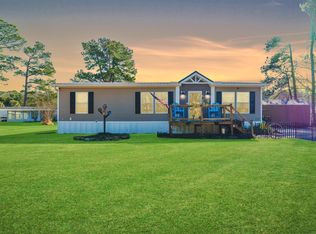627 Lakeside Dr, Moncks Corner, SC 29461