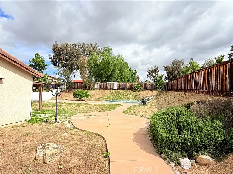 24856 Sunday Dr — Photo 32