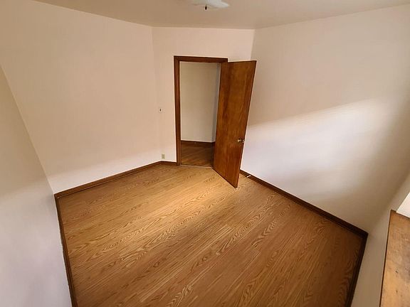 4th image of 3428 N Oketo Ave Unit 1