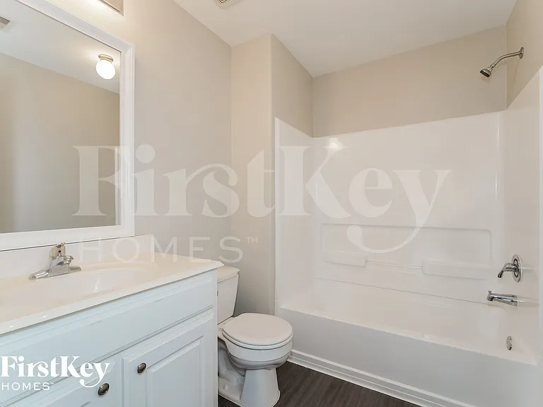 7111 Lilac Manor Ln — Photo 14
