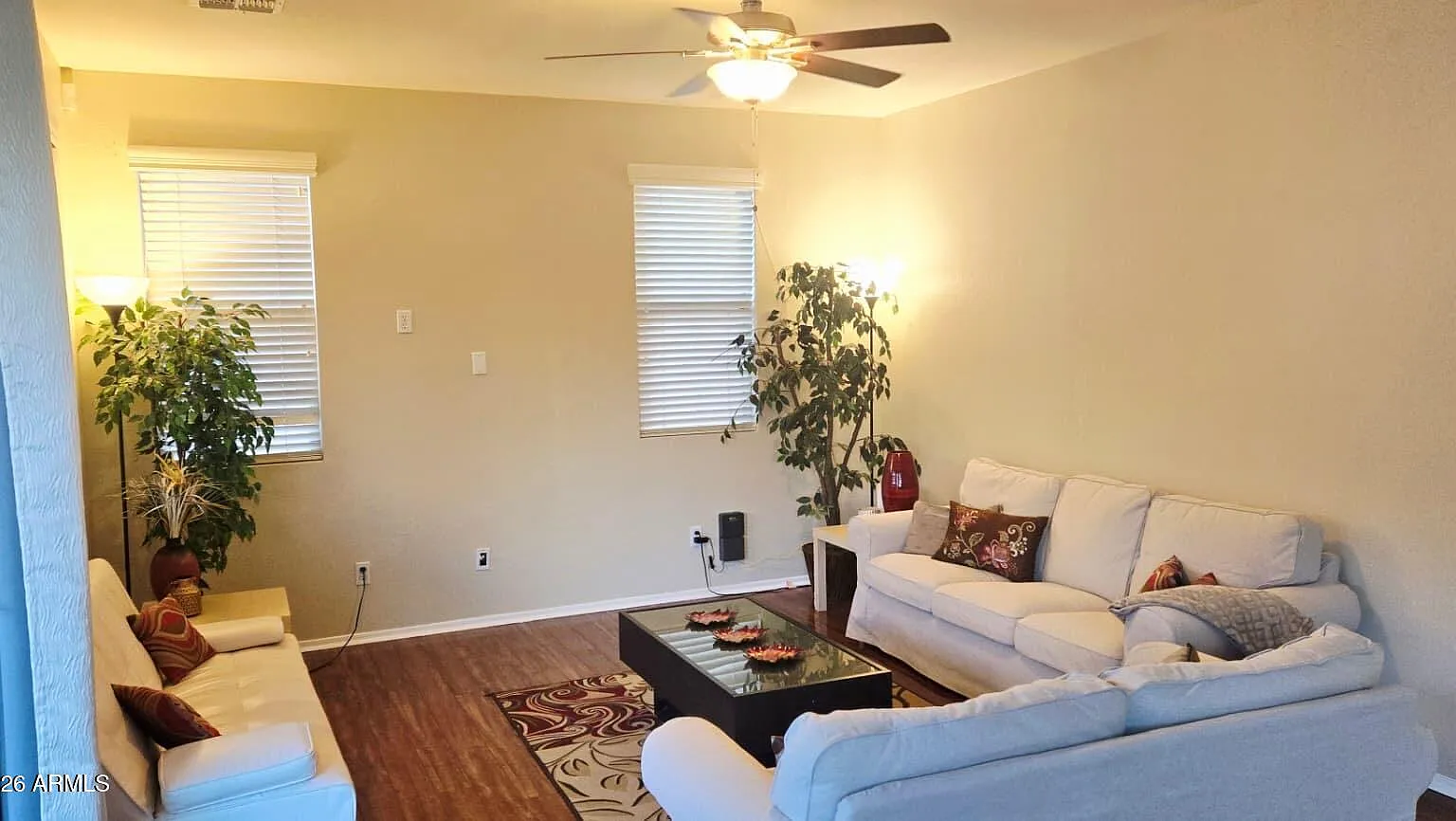 3 bed, 2.5 bath, 2414 sqft, $3,100 — Photo 2