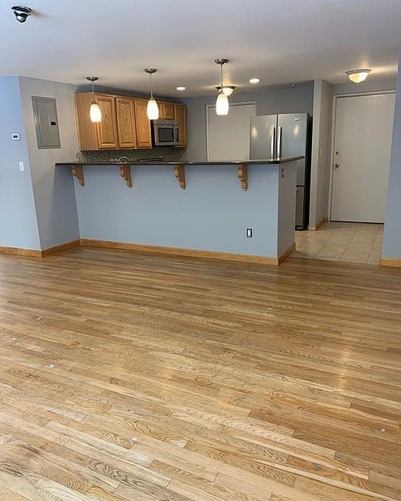 1st image of 215 Winter St APT 1K