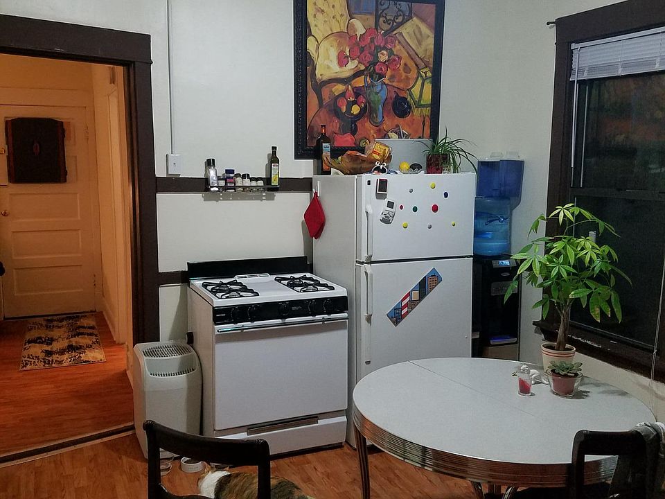 1st image of 4014 N Hoyne Ave #2