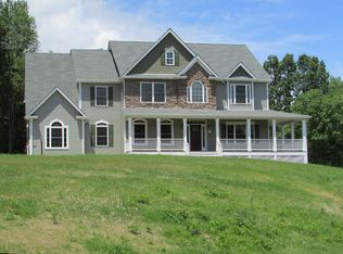 7 Cary Ave, Fishkill, NY 12524