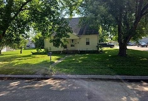 1st image of 322 S Main St