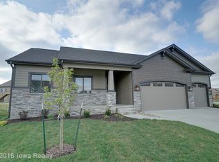 9241 Tamarack Dr, West Des Moines, IA 50266