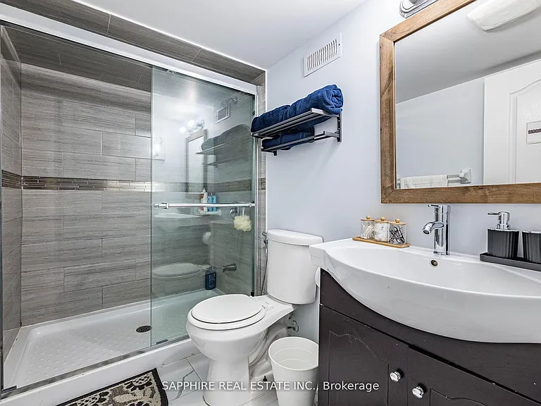 325 Trudeau Dr #BASEMENT — Photo 13