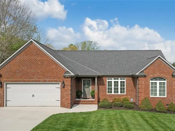 178 E Plantation Cir, Reidsville, NC 27320