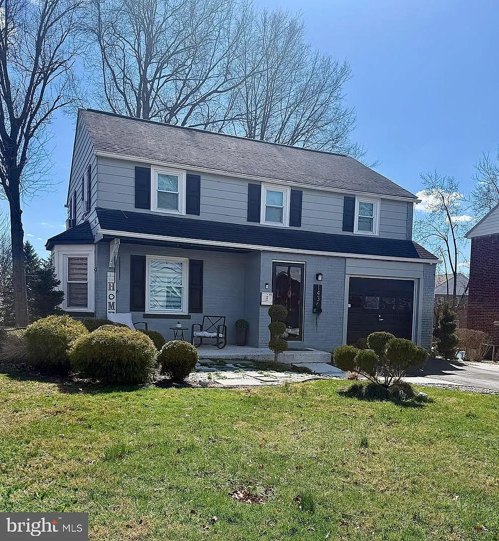 1436 Cherry Ln photo 1