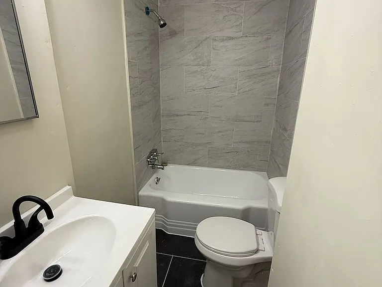 Brand New 1 Bed 1 Bath Apartment For Rent. — Photo 7
