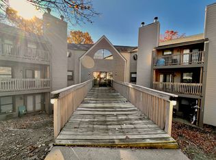2700 W Willowlake Dr #2714-204, Peoria, IL 61614