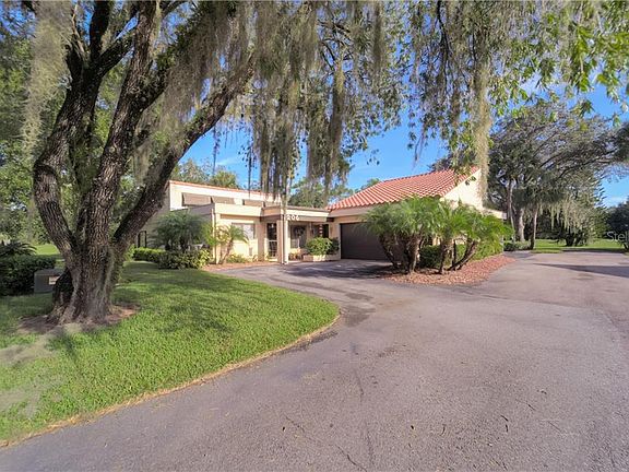 2nd image of 206 Valencia Ct N