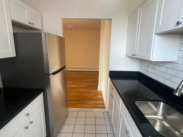 2744 Johnson Ave APT 3, Bronx, NY 10463