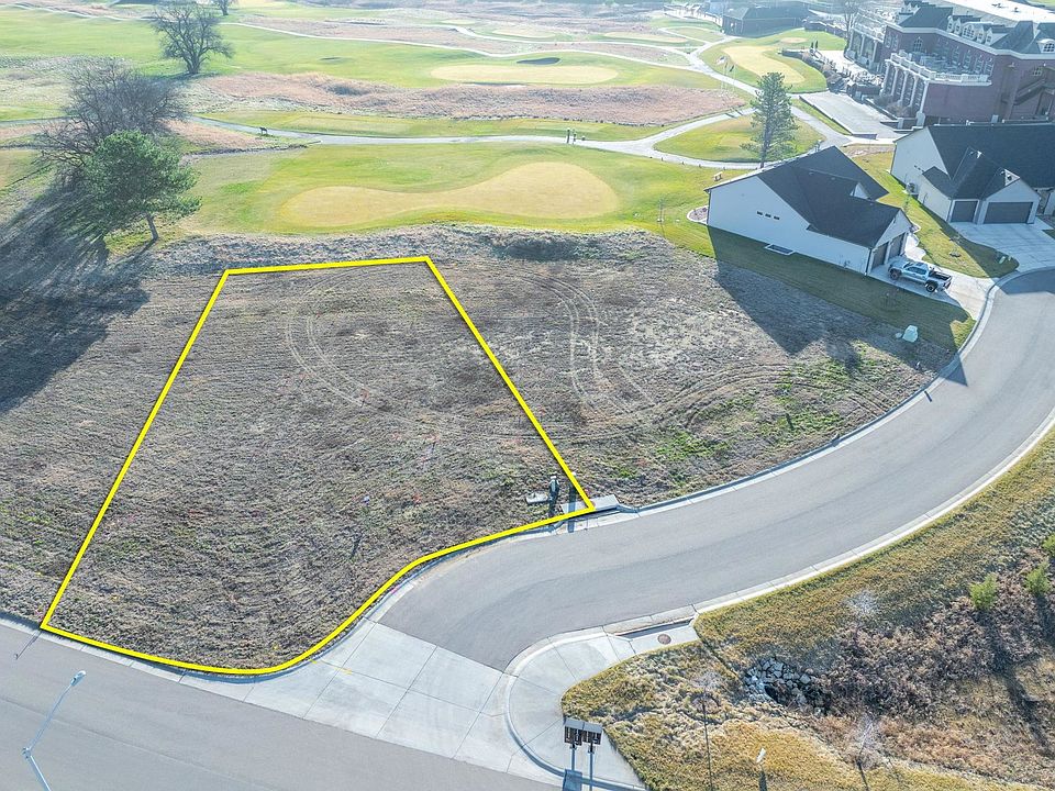 1st image of 862 N Speyside Cir