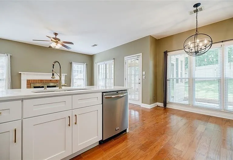 715 Ullswater Cv — Photo 9
