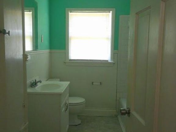 3rd image of 250 Rosebud Ave APT 2