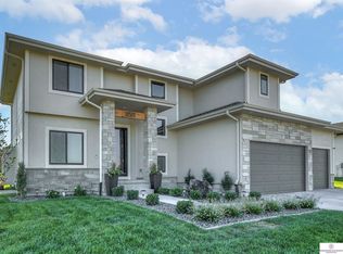 11511 S 115th St, Papillion, NE 68046