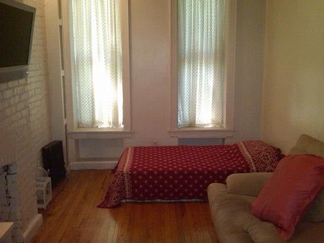 1st image of 333 E 85th St APT 1D