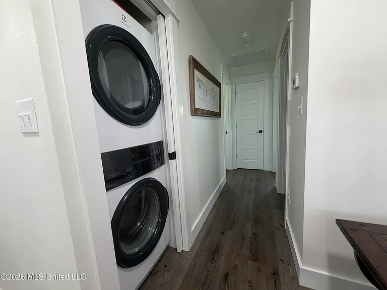 4060 Cardinal St — Photo 12