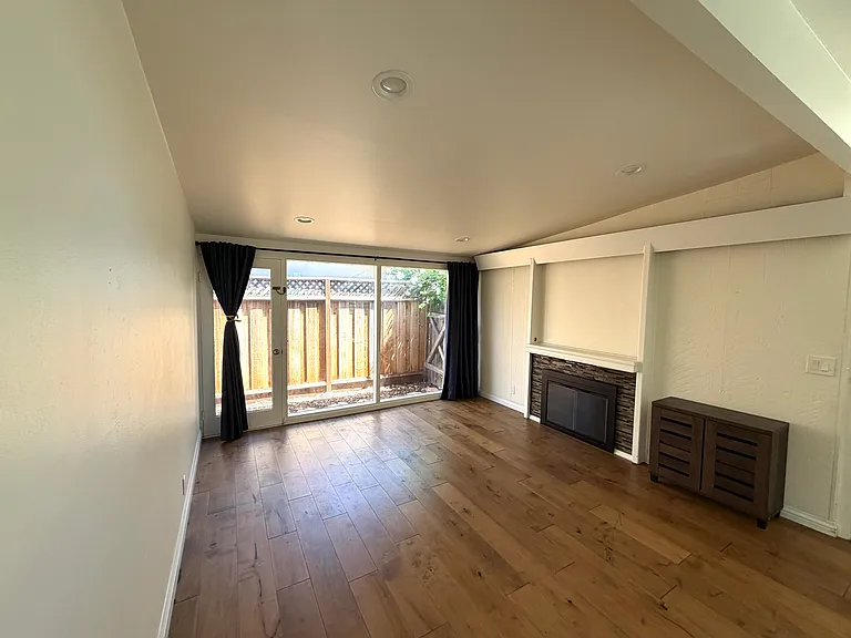 445 Virginia Ave — Photo 12