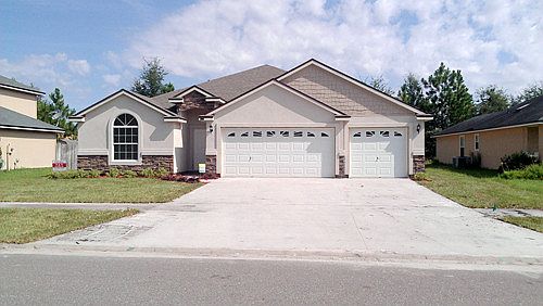 1st image of 2626 Royal Pointe Dr
