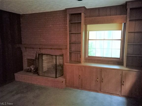 5th image of 1494 Millikin Pl NE