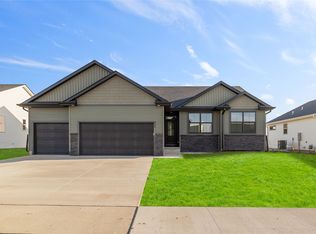 4407 NE 8th St, Ankeny, IA 50021